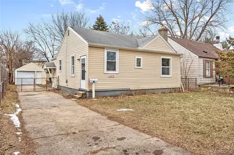 35259 Currier St, Wayne, MI 48184 photo 1