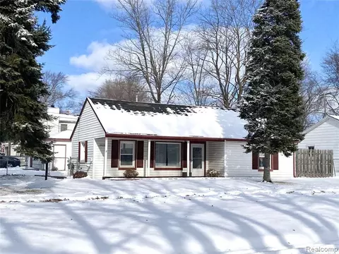 35258 Harroun St, Wayne, MI 48184 photo 1
