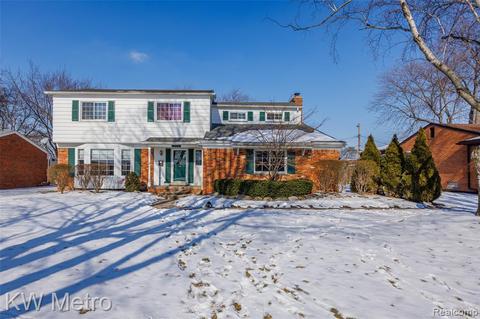 13475 Lowe Dr, Warren, MI 48088 photo 1