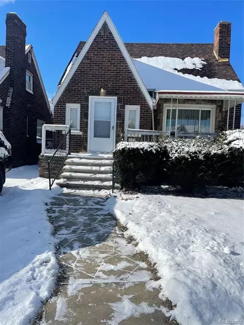 6825 Bingham St, Dearborn, MI 48126 photo 1