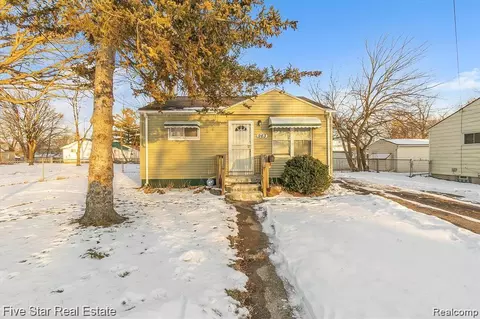 963 Darling St, Flint, MI 48532 photo 1