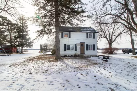 11311 W Stanley Rd, Flushing, MI 48433 photo 1