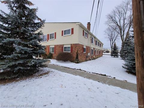 823 W Maple Rd, Clawson, MI 48017 photo 1