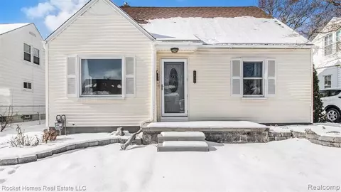2630 Queen St, Dearborn, MI 48124 photo 1