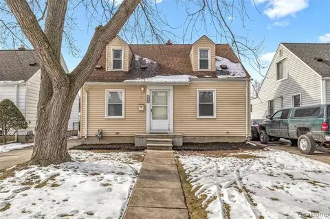 3328 Edgewood St, Dearborn, MI 48124 photo 1
