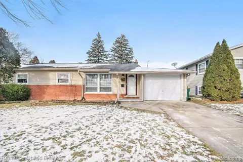 31 Tower Dr, Saline, MI 48176 photo 1