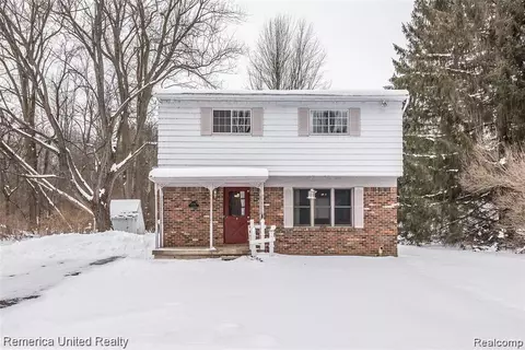 6367 N Seymour Rd, Flushing, MI 48433 photo 1