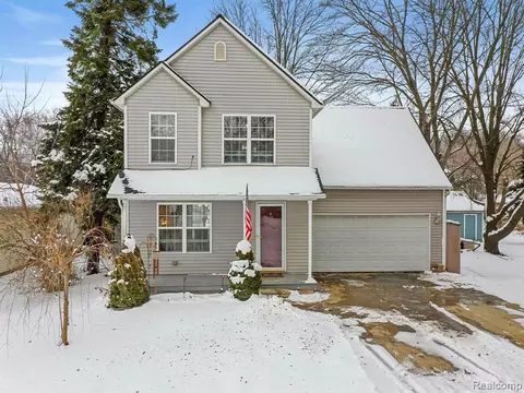 2753 Tim Ave, Brighton, MI 48114 photo 1