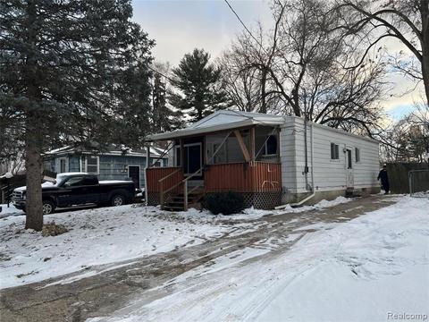 226 E Lakeview Ave, Flint, MI 48503 photo 1