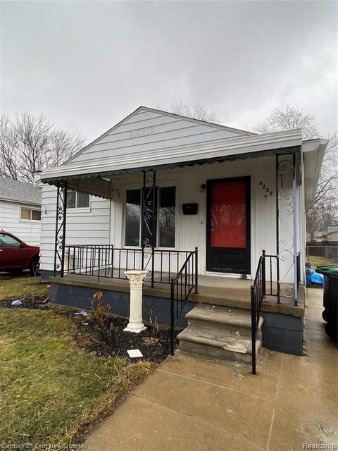 8233 Pine St, Taylor, MI 48180 photo 1