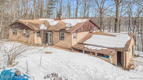 5850 Haven Rd, Leonard, MI 48367 photo 1