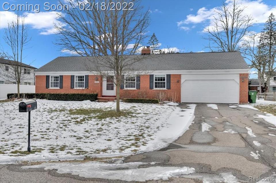 54241 Sunderland Dr, Shelby Township, MI 48316 19 Photos 54241 Sunderland Dr, Shelby Township, MI 48316 19 Photos