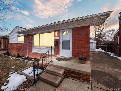 8511 Pardee Rd, Taylor, MI 48180 photo 1