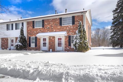 5412 Maplebrook Ln, Grand Blanc, MI 48507 photo 1