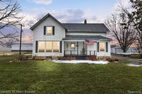 11153 W Stanley Rd, Flushing, MI 48433 photo 1