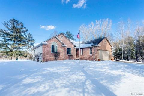 7612 Rattle Run Rd, Columbus, MI 48063 photo 1