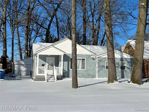 24469 Eureka Ave, Warren, MI 48091 photo 1