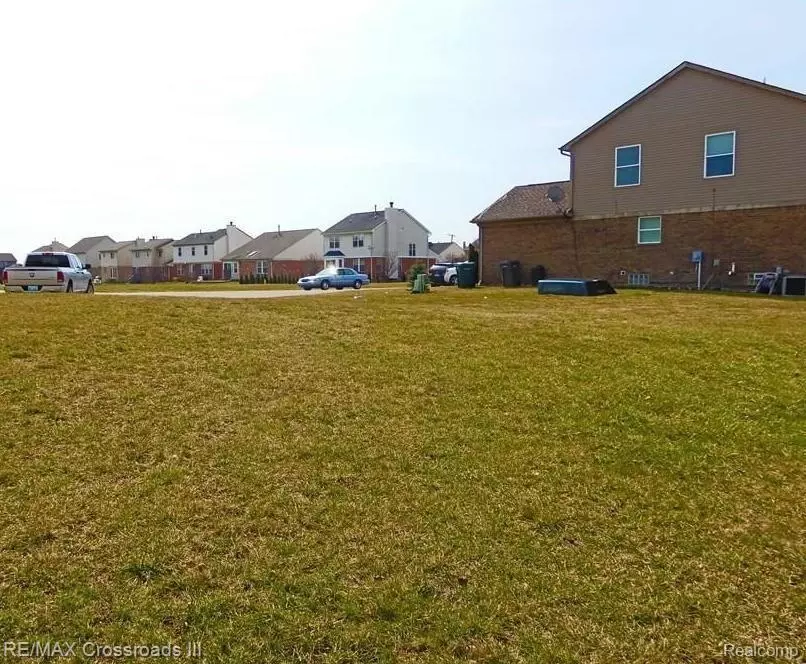  39 Morross Cir, Dearborn, MI 48126 photo 1