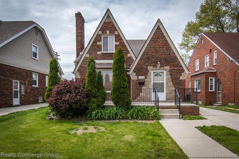 7943 Pinehurst St, Dearborn, MI 48126 photo 1