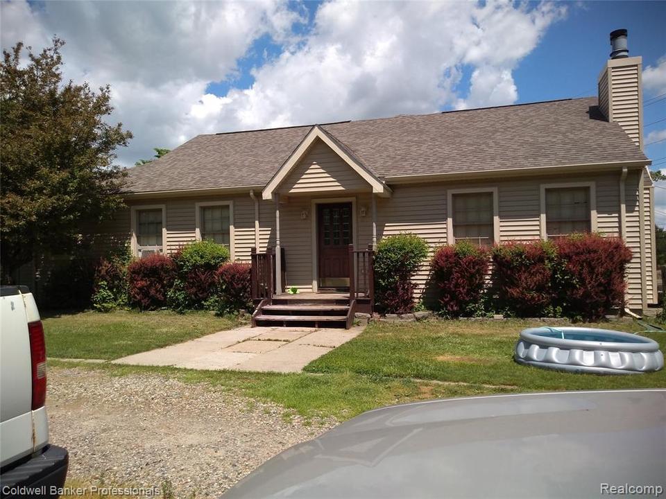 420 W Oakwood Rd, Oxford, MI 48371 Movoto