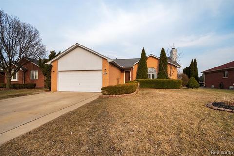 47082 S Fork Dr, Macomb, MI 48044 photo 1