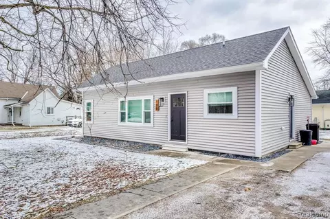 108 S Hunter St, Capac, MI 48014 photo 1
