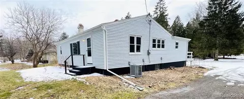 5404 E Vienna Road Rd, Clio, MI 48420 photo 1
