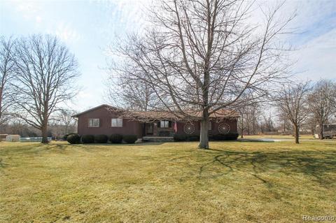 415 Aloha St, Davison, MI 48423 photo 1