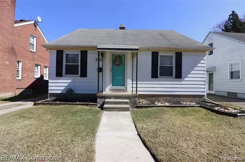 3315 Laura St, Wayne, MI 48184 photo 1