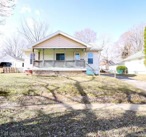 4310 Circle Dr, Flint, MI 48507 photo 1