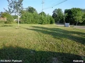 2160 E Grand River Ave, Howell, MI 48843 photo 1
