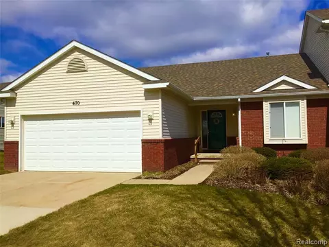 470 Hosta, Howell, MI 48843 photo 1
