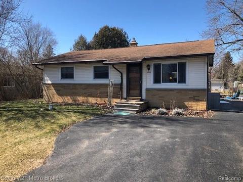 2038 Mackinaw Dr, Davison, MI 48423 photo 1