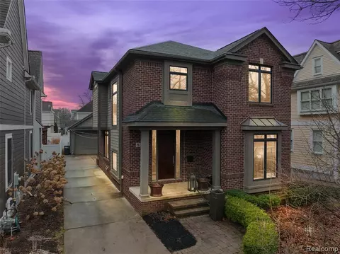 832 Smith Ave, Birmingham, MI 48009 photo 1