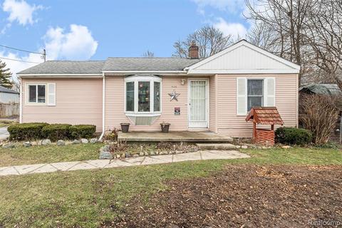 4136 Beryl Rd, Flint, MI 48504 photo 1