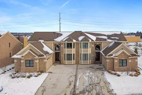 20233 Beacon Way #9, Northville, MI 48167