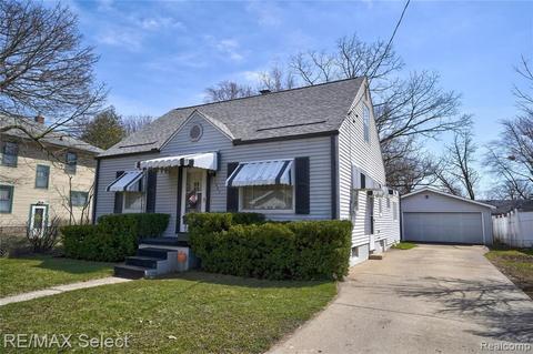 1401 Stocker Ave, Flint, MI 48503 photo 1
