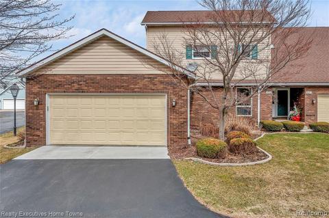 823 E Pointe, Port Huron, MI 48060 photo 1