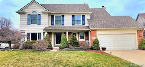 1645 Crestview Dr, Canton, MI 48188 photo 1
