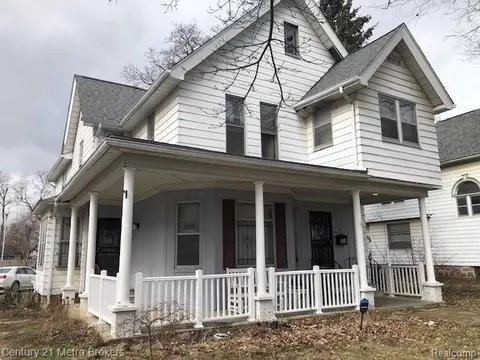 504 Thomson St, Flint, MI 48503 photo 1