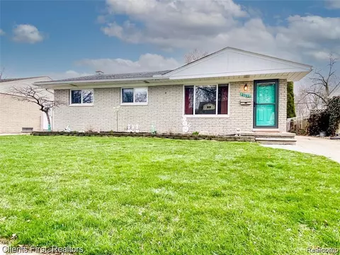 8366 Forrest Dr, Canton, MI 48187 photo 1