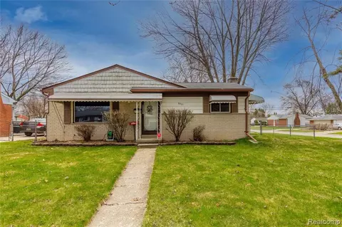9321 Chamberlain St, Romulus, MI 48174 photo 1