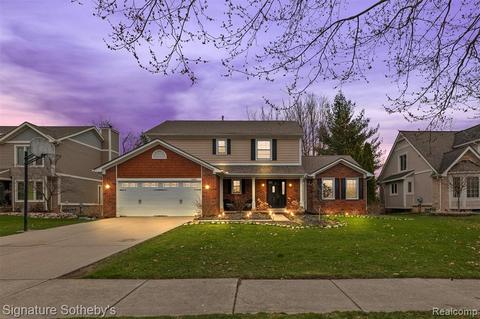 2068 Downham Dr, Wixom, MI 48393 photo 1