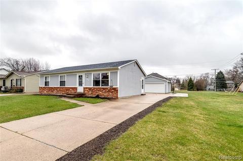 108 Arthur Dr, Troy, MI 48083 photo 1