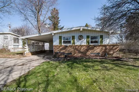 119 E River Rd, Flushing, MI 48433 photo 1