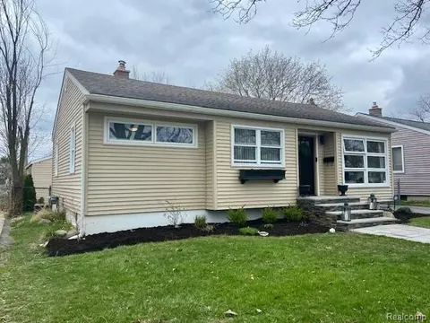 3829 Delaware Ave, Flint, MI 48506 photo 1