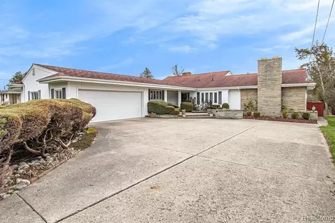 6499 Flushing Rd, Flushing, MI 48433 photo 1