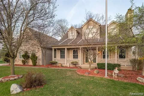 2951 Tanglewood Dr, Wayne, MI 48184 photo 1