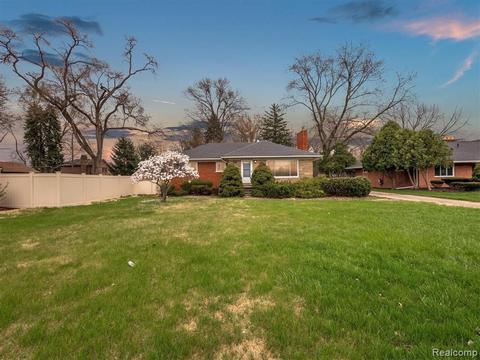 28372 Ryan Rd, Warren, MI 48092 photo 1