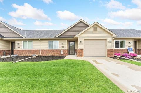 104 Taddeo Dr, Monroe, MI 48161 photo 1